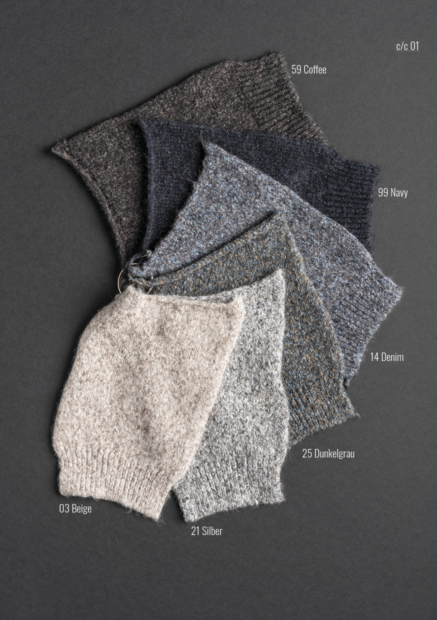 Supersofter Rundhalspullover in Tweedoptik, relaxed fit