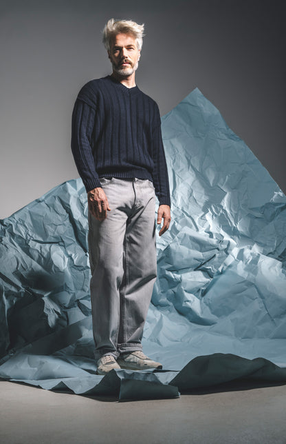 Moderner V-Pullover aus luxuriösem Kaschmirmix, modern fit