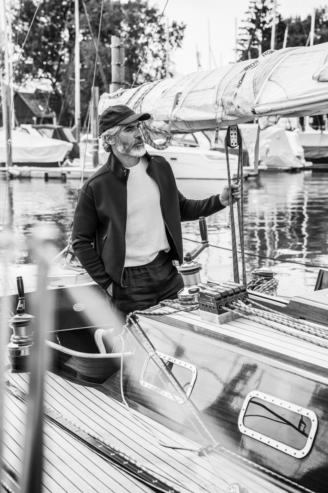 Zippjacke aus gebondetem Stretch-Jersey, innen weiche Viskose, Relaxed Fit