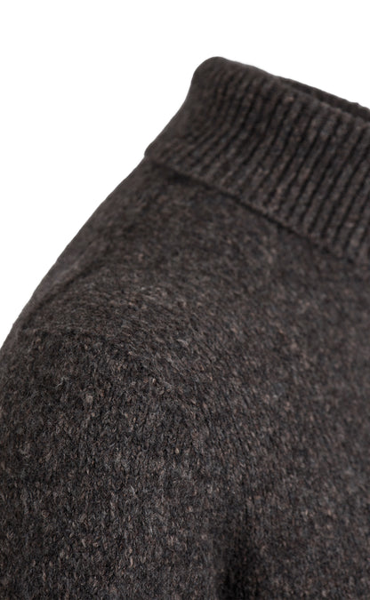 Seamless gestrickter Rollkragen-Pullover aus supersoftem Tweedgarn, relaxed fit
