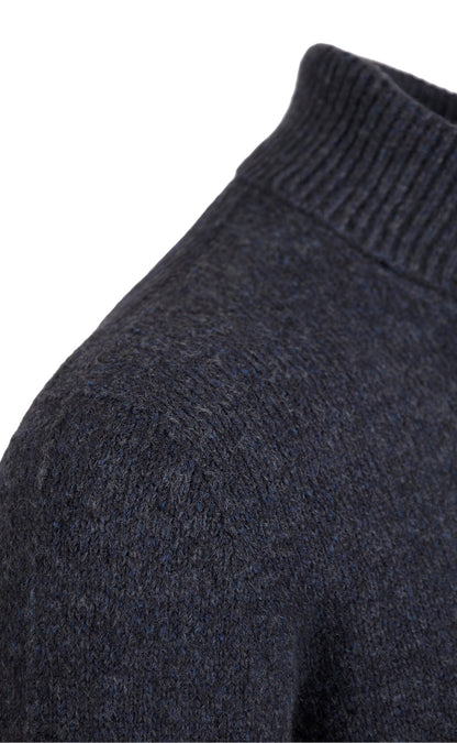 Seamless gestrickter Rollkragen-Pullover aus supersoftem Tweedgarn, relaxed fit